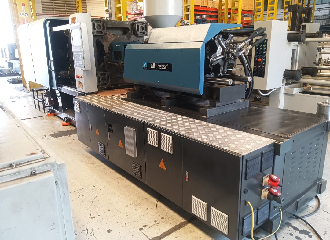 Injetora Diplomat Allpresse 380 ton